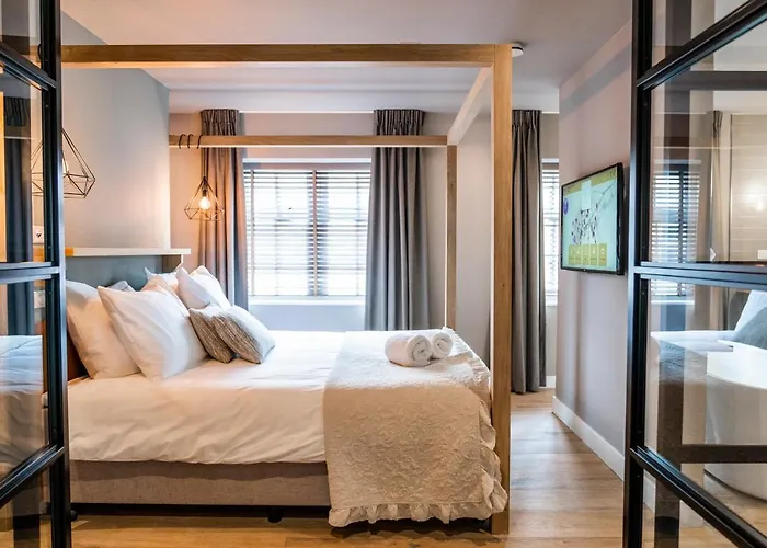 Aparthotel Just Texel & 4*