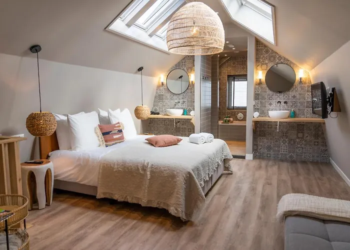 Just Texel & Aparthotel 4*