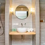 Aparthotel Just Texel & 4*